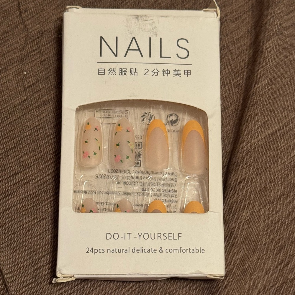 Orange and Floral Press On Nails